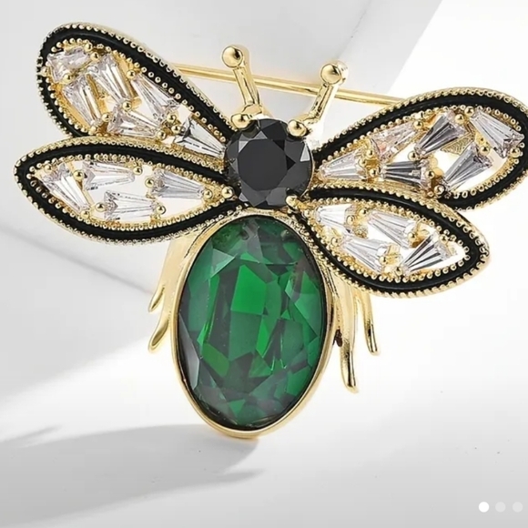 New Vintage Style Insect Brooch - Picture 10 of 10